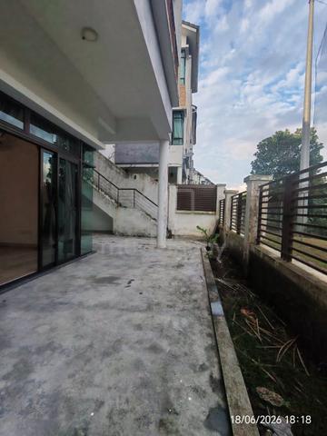 Horizon Hill/ Golf View/ Semi D/ 2.5 Storey/ Fully Furnished 1