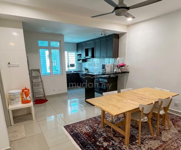 Partially Furnished @ 2 Storey Townhouse, Taman Sabha Impian, Kajang 1