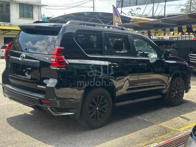 Matte Black Editionš„2022 Toyota PRADO 2.8 TX-L 7s - 5