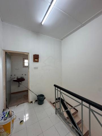 Bercham double storey house for rent 2