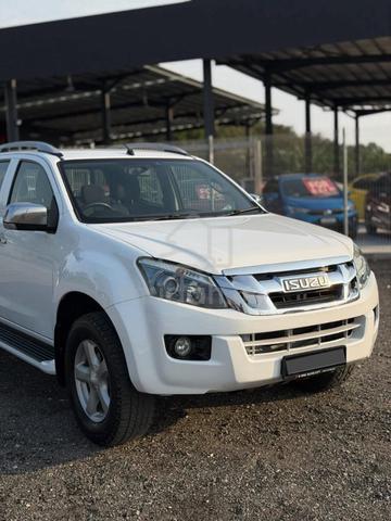 2015 Isuzu D-MAX 2.5 DIABLO 4X4 VGS 4JJ1-TCX VGS - 2