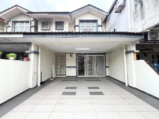 FULL LOAN - RENOVATED 2 Storey Terrace @ Taman Putra Prima, Puchong 1