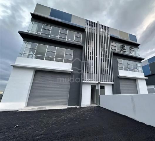 Limited! Large 3-Storey Semi D Factory Warehouse! CF! Bukit Serdang 1