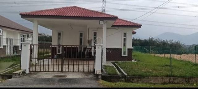 Single Storey Bungalow sek 13, Bandar Tasik Senangin, Lenggeng N9 1