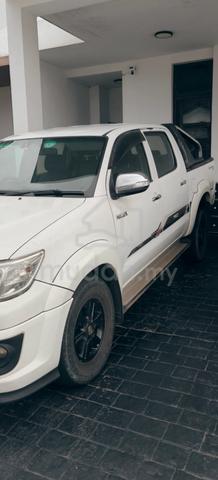 2015 Toyota HILUX 2.5 G TRD SPORTIVO MY14 KUN25R - 5
