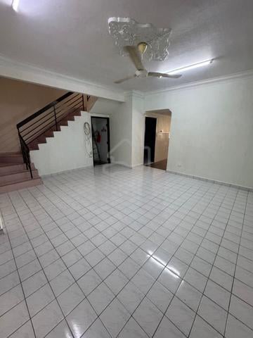 Megah ria , Jalan jelatang , double storey house for Rent 1