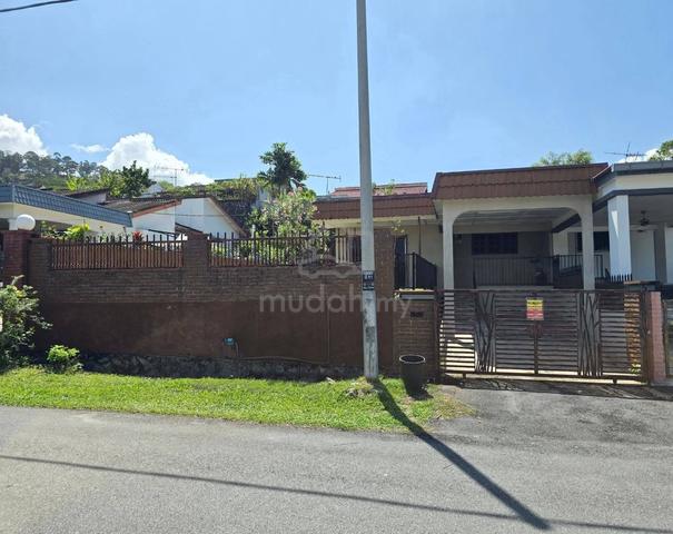 Rumah Muslim Taman Bunga Raya 1