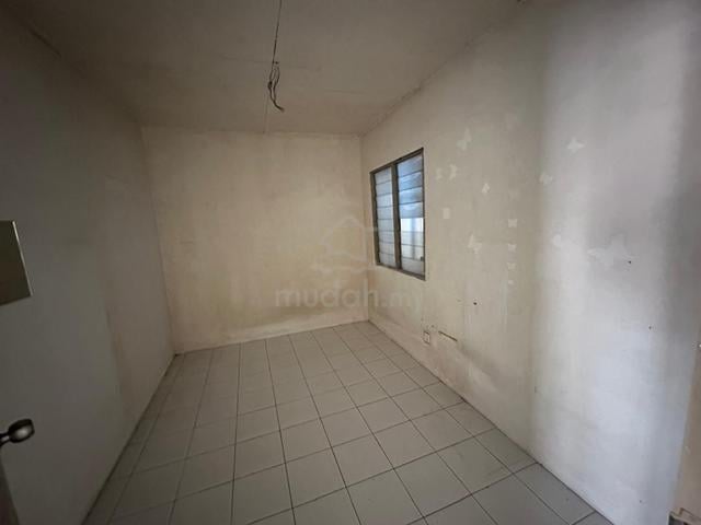 Apartment Idaman 1