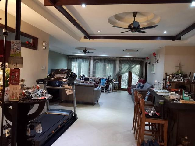 Double Sty Semi Detahced At Minden Heights, Rebuild Unit 1