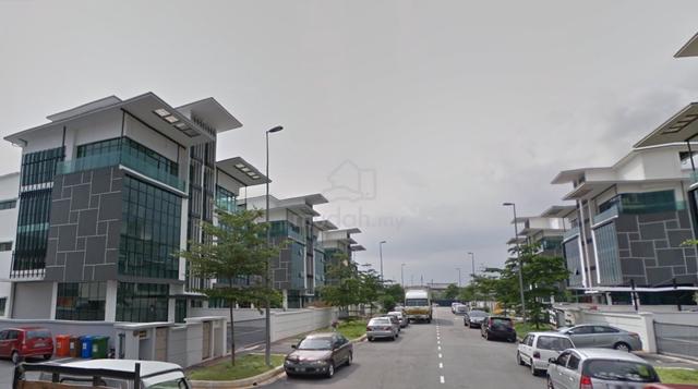 For Sale : 3.5-Sty Semi-D Factory @ Tmn Industri Pusat Bandar Puchong 1