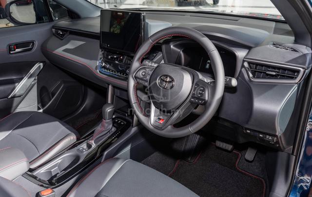 Toyota COROLLA CROSS 1.8 Rebate 11K Senang Lulus - 5