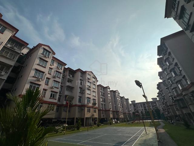 Goodyear Court 8 1