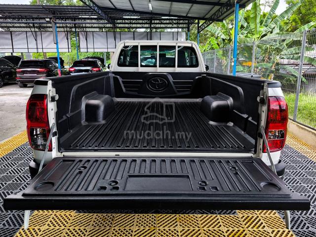 Toyota HILUX 2.4 (M) 4X4 SINGLE CAB 43kKM WARRANTY - 3