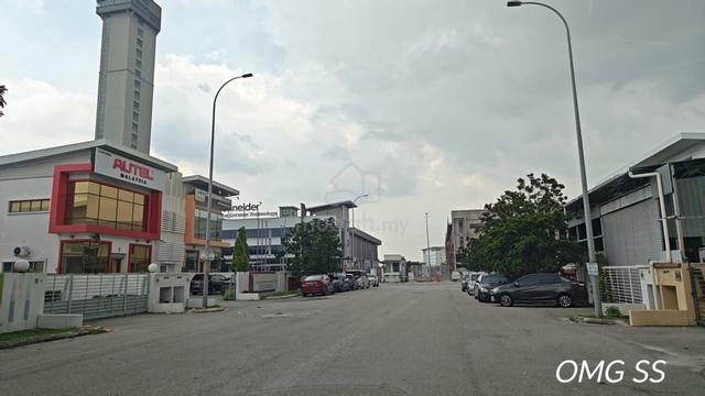 Bandar Bukit Raja Gateway 16 Klang 1.5 Storey Semi-D Factory For Sale 1