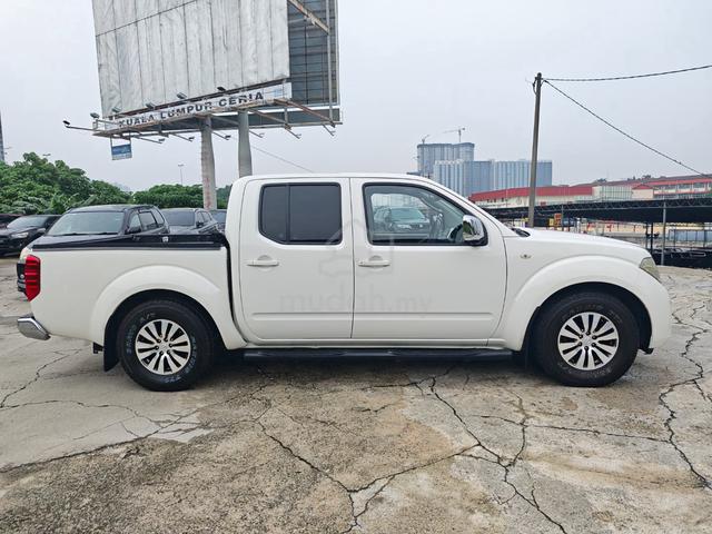 2013 Nissan NAVARA 2.5 LE 4X4 (A) NO/OFFROAD R/CAM - 2