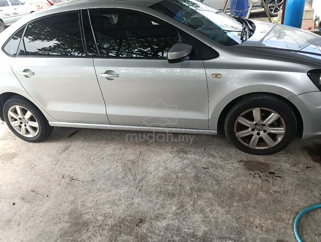 2017 Volkswagen VENTO 1.6 COMFORTLINE (A) - 3