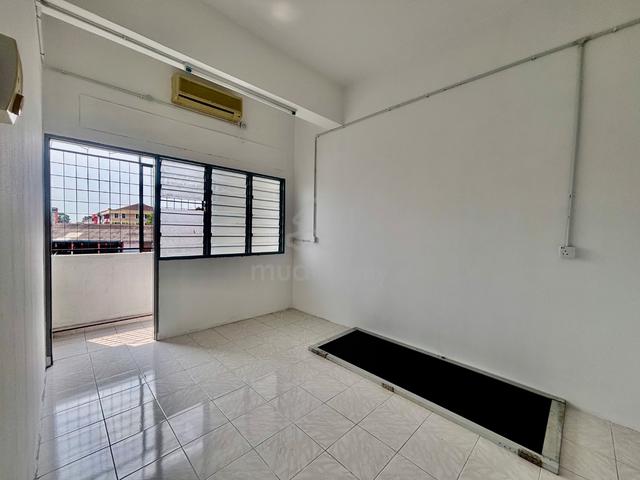 Pangsa Riang Teluk Intan First Floor 1