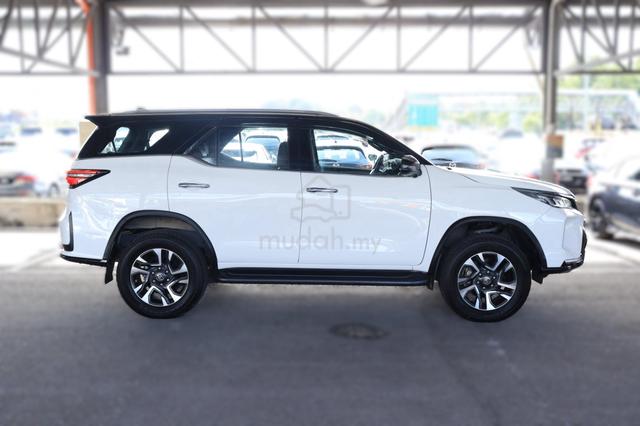 2021 Toyota FORTUNER 2.8 VRZ High Spec - 4