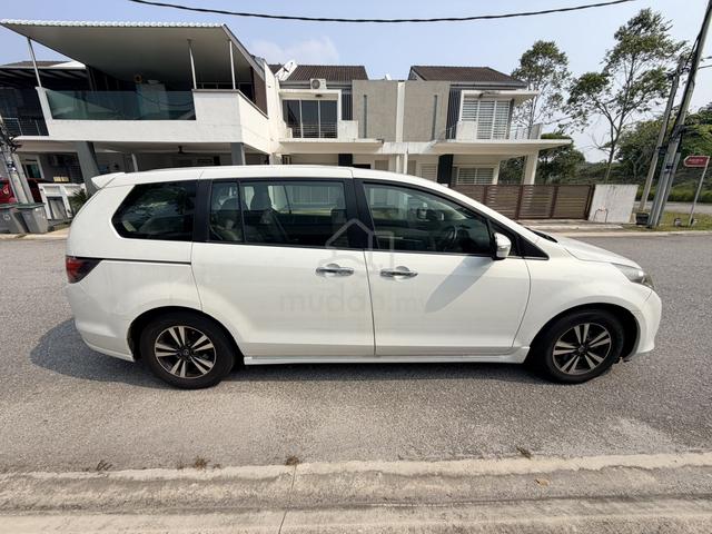 2011 Mazda 8 2.3 (A) sunroof and power doors - 5