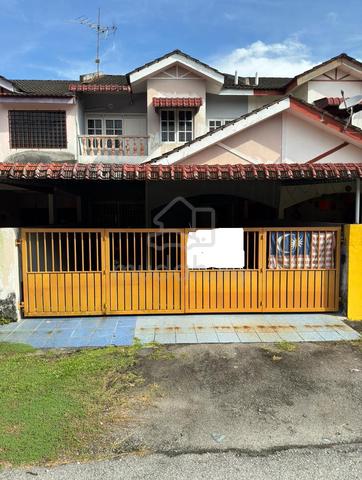 RENOVATED FLEXIBLE BOOKING 2-Storey House Taman Bunga Raya Tapah 1