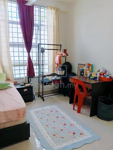 The Arc Cyberjaya Master Room MMU 1