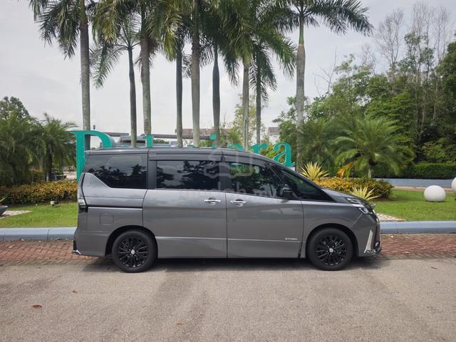 Oct 2024 Nissan SERENA 2.0 S-HYBRID PREMIUM - 4