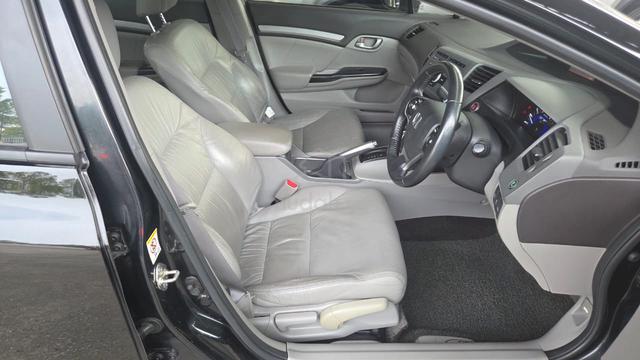 2013 Honda CIVIC 1.5 (HYBRID) (A) - 4