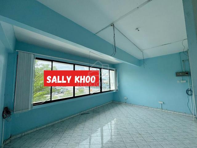 2nd FLOOR SHOP LOT RENT AT RAJA UDA FACING MAIN ROAD HIGH VISIBILITY 1