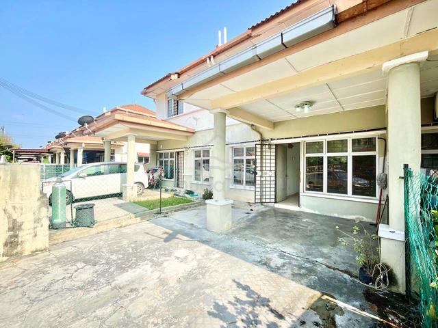 FOR SALE !! - Bandar Seri Putra - 1.5 Storey Terrace 1
