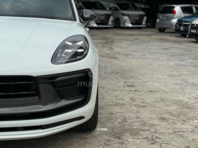 2024 Porsche MACAN T, 6k km,5AA,Spyder rim21,PDLS+ - 4