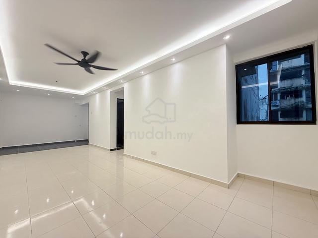 Flat Taman Plentong Utama 1