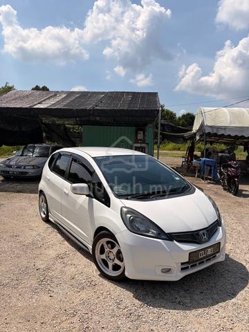 2014 Honda JAZZ 1.5 E (A) - 5