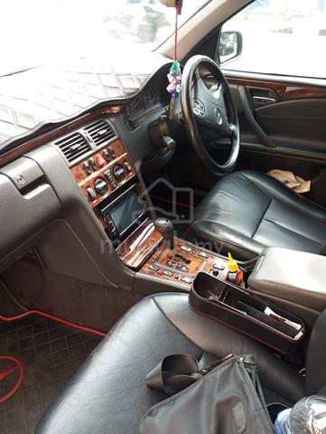 1999 Mercedes Benz E-CLASS 2.6 240 ELEGANCE (CBU) - 4