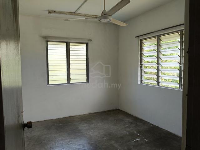 Pahlawan Apartment 1