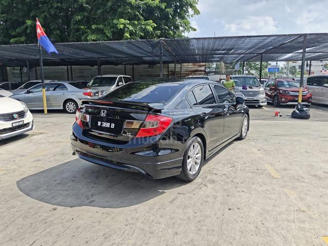 2013 Honda CIVIC FB 1.8 (AUTO) - 3