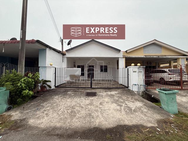 Single Storey Terrace Inter House at Senadin, Miri 1