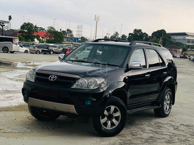 FORTUNER TRD 2.7 petrol 4×4 low mileage - 1