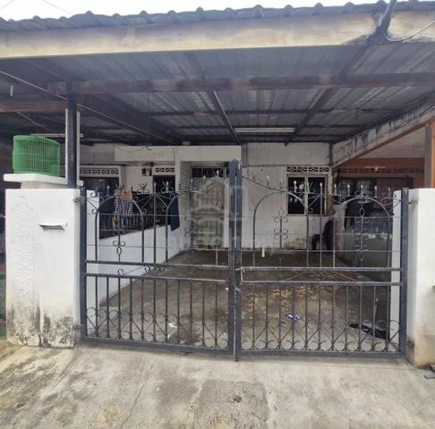 Double Storey Intermediate Taman Beringin Jinjang For Sale 1
