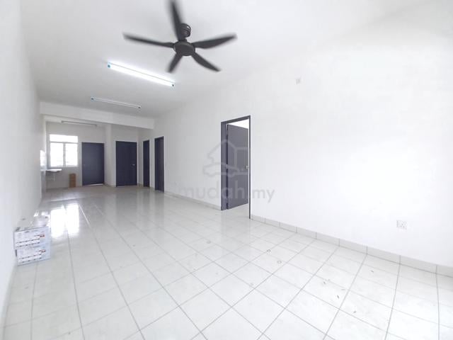 Inang Townhouse Bandar Bukit Raja 1