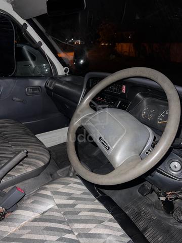 2006 Toyota HIACE 3.0 LH174R-ZFMRS (M) - 2