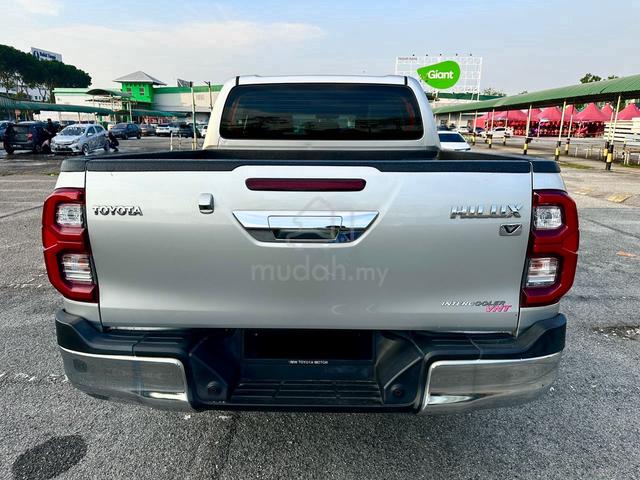2023 Toyota HILUX 2.4 V (A) LEATHER SEAT - 5