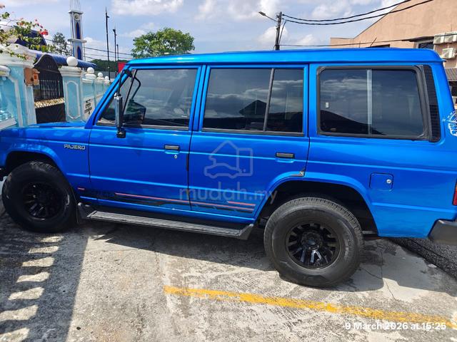 1995 Mitsubishi PAJERO 2.4 (M) - 4