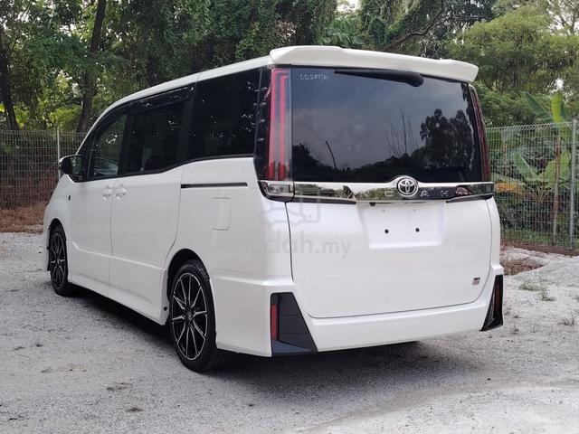 (BEST DEAL) Toyota NOAH 2.0 SI GR SPORT 2021 - 4