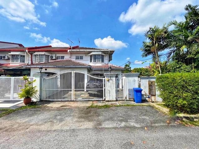 RENOVATED - 3488 SQFT CORNER LOT 2-storey Terrace House TTDI Jaya 1