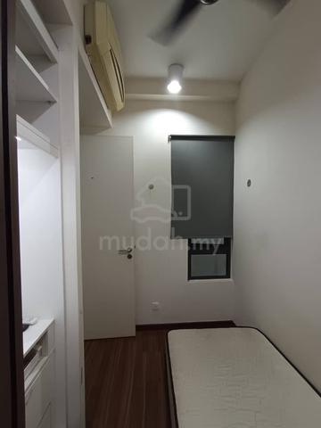Petalz OKR: 1 Single Room Available 1