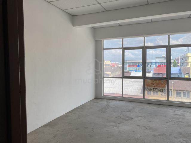 Bakri Facing main road 1st floor 2nd floor for rent 1