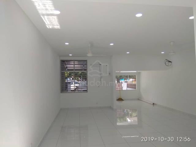 Single Storey Terrace House at Bukit Jambul Bayan Lepas For Rent RENO 1