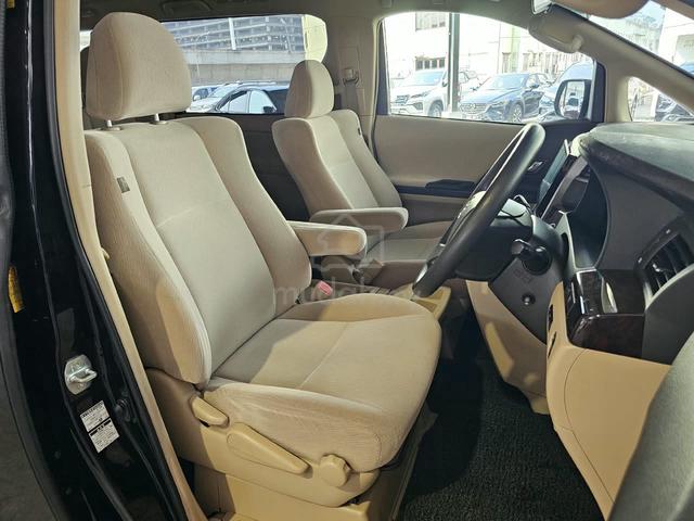Toyota VELLFIRE 2.4 X FACELIFT 8 SEATER 2P DOOR - 4