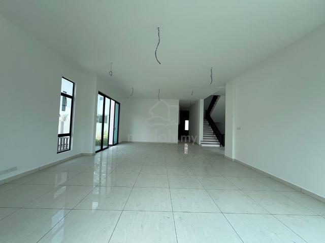 2.5 Storey Wira Heights, Bandar Sungai Long 2
