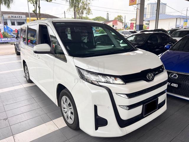 2022 Toyota NOAH 2.0 X*SUPER LOW MILEAGE*LIKE NEW* - 1